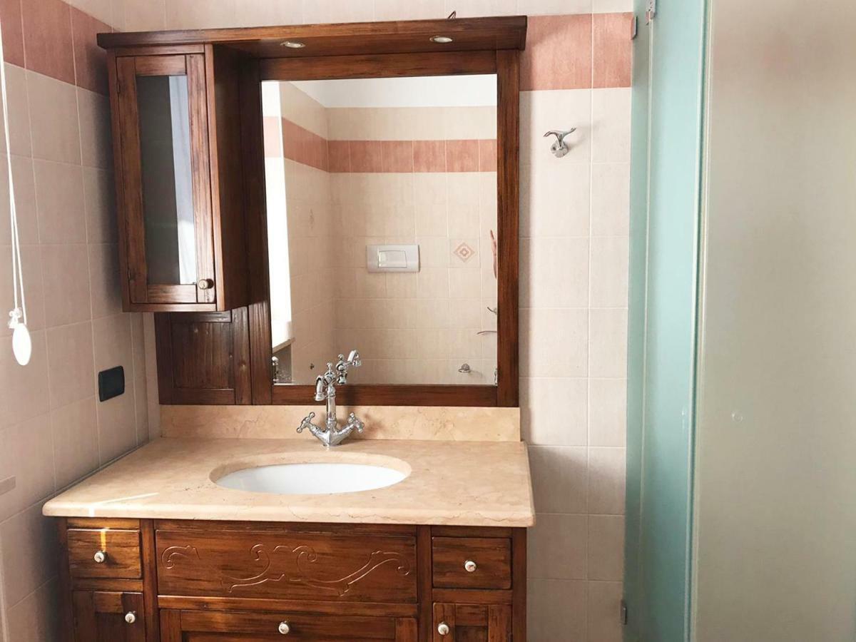 Villa The Sweet Rose With Pool Манерба-дель-Гарда Экстерьер фото