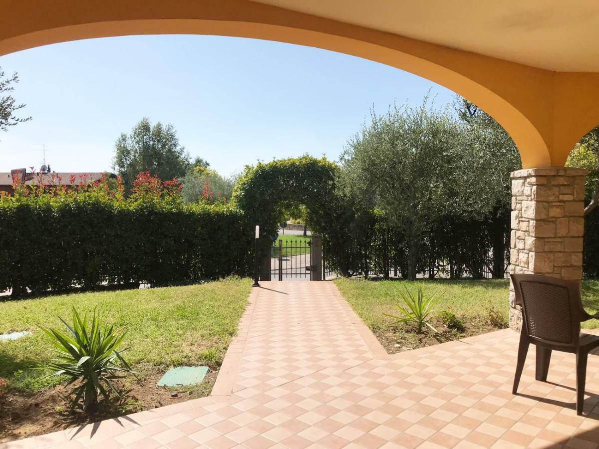 Villa The Sweet Rose With Pool Манерба-дель-Гарда Экстерьер фото
